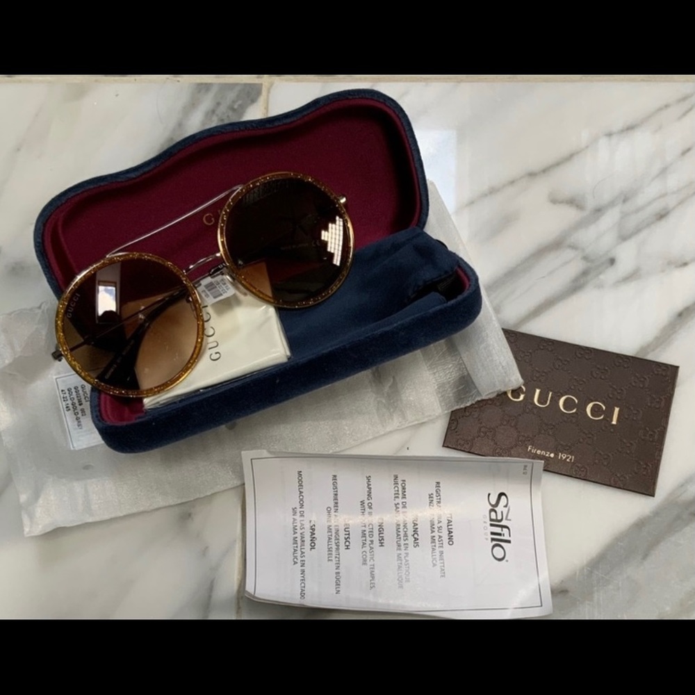 GUCCI UNISEX GOLD GLITTER ROUND SUNGLASSES, 2024 FASHION STATEMENT IS ROUND - Picture 8 of 16